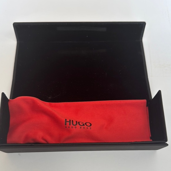 Hugo Boss Black Accessory Box - Picture 2 of 6
